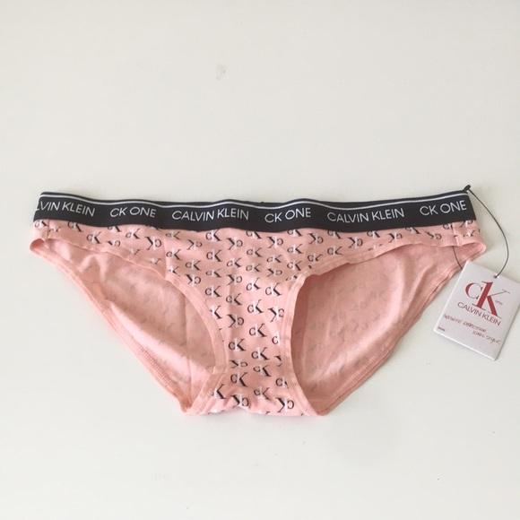 Calvin Klein CK One Bikini Brief Size Medium - Picture 15 of 15